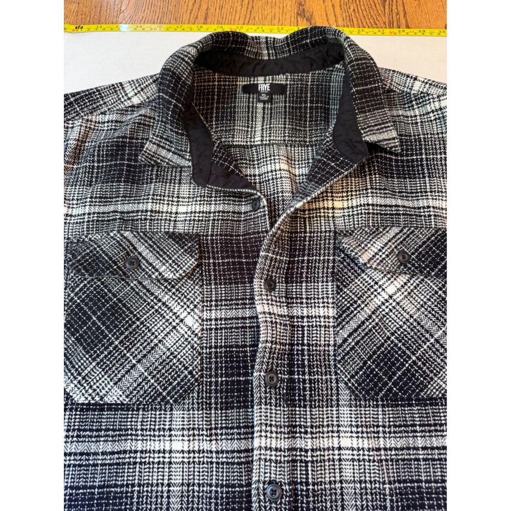 Frye Mens XL Black White Plaid Long Sleeve Button Down Shirt Textured Flannel
